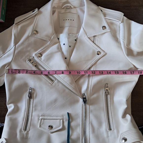 Blank NYC White Vegan Faux Leather Moto Motorcycle Biker Jacket Size XS - Picture 8 of 8